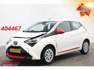 Vaurioauto  passenger cars Toyota Aygo 1.0 VVT-i x-play Apple/Android Airo Cruise Camera 57.976 km! 2019/7