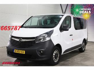 krockskadad bil bedrijf Opel Vivaro 1.6 CDTI 9-Pers. Navi Airco PDC 2017/8