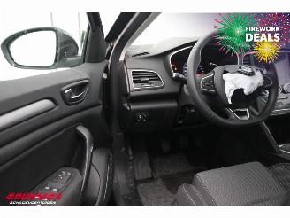 Renault Mégane Estate 1.3 TCe 140 Equilibre LED Navi Clima Cruise PDC 6.773 km! picture 17