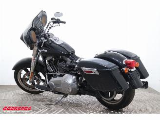 Harley-Davidson  FLD Switchback FLD Switchback LED 4.794 Miles! picture 4