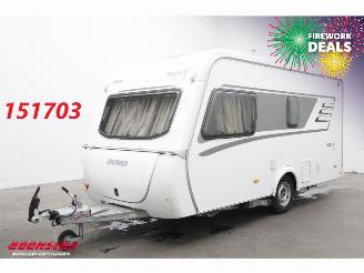 krockskadad bil caravan Eriba  Nova 425 Mover Dwarsbed 2015/6