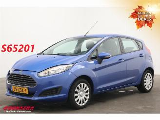 Unfallwagen Ford Fiesta 1.0 Trend 5-DRS Airco AHK 2013/1