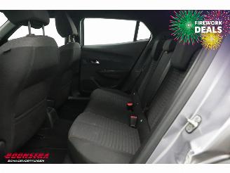 Peugeot 2008 1.2 PureTech Active Bluetooth Airco Cruise PDC 47.563 km! picture 20