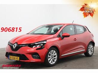 damaged passenger cars Renault Clio 1.0 TCe Bi-Fuel Zen Carplay Airco Cruise LMV 2021/12