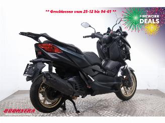 Yamaha  X-Max 125 LED 11.276 km! picture 3