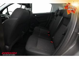 Peugeot 208 1.2 PureT. Signature Navi Camera Carplay Airco Cruise picture 15