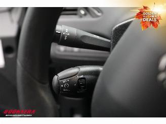Peugeot 208 1.2 PureT. Signature Navi Camera Carplay Airco Cruise picture 20