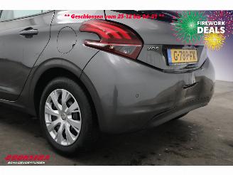 Peugeot 208 1.2 PureT. Signature Navi Camera Carplay Airco Cruise picture 5