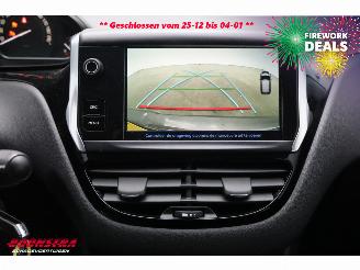 Peugeot 208 1.2 PureT. Signature Navi Camera Carplay Airco Cruise picture 18