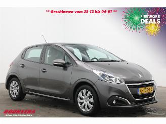 Peugeot 208 1.2 PureT. Signature Navi Camera Carplay Airco Cruise picture 2