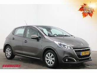 Peugeot 208 1.2 PureT. Signature Navi Camera Carplay Airco Cruise picture 2