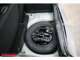 Peugeot 208 1.2 PureT. Signature Navi Camera Carplay Airco Cruise picture 7