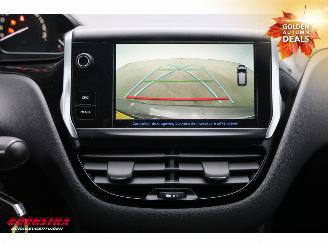 Peugeot 208 1.2 PureT. Signature Navi Camera Carplay Airco Cruise picture 18
