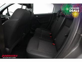 Peugeot 208 1.2 PureT. Signature Navi Camera Carplay Airco Cruise picture 15