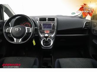 Toyota Verso S 1.3 VVT-i Aspiration Pano Navi Clima Orig NL. 81.374km! picture 13