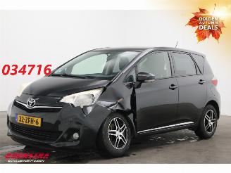 Vaurioauto  passenger cars Toyota Verso S 1.3 VVT-i Aspiration Pano Navi Clima Orig NL. 81.374km! 2012/10