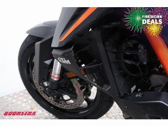 KTM  1390 SuperDuke R Akrapovic LED Cruise picture 16