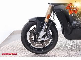 BMW S 1000 XR Triple Black 3X Pakket 8.782 km! picture 10