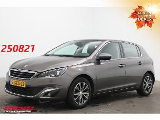 krockskadad bil auto Peugeot 308 1.6 THP Première Pano Navi Xenon Clima Cruise 2014/1
