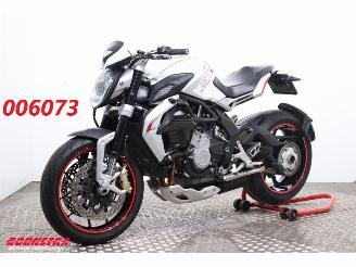 Schade motor MV Agusta Brutale Dragster 800 ABS Lap Timer Quickshift 19.101 km! 2015/3