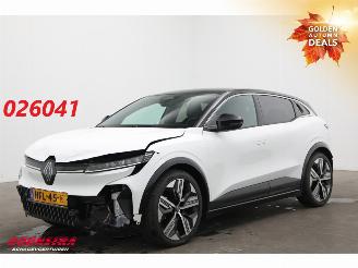 Schadeauto Renault Mégane E-Tech c.r iconic 60 kWh ACC H&K Leder SHZ Navi Clima Camera 2025/2