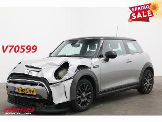 Mini Cooper SE Camden Edition 33 kWh LED Navi Clima Cruise SHZ PDC picture 1