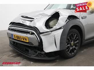 Mini Cooper SE Camden Edition 33 kWh LED Navi Clima Cruise SHZ PDC picture 12