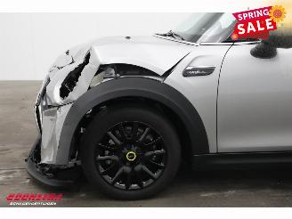 Mini Cooper SE Camden Edition 33 kWh LED Navi Clima Cruise SHZ PDC picture 13