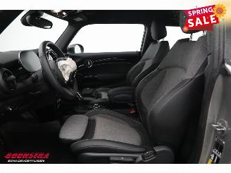 Mini Cooper SE Camden Edition 33 kWh LED Navi Clima Cruise SHZ PDC picture 16