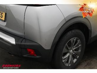 Peugeot 2008 1.2 PureTech Style Navi Clima Cruise Camera picture 14