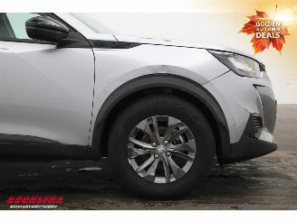 Peugeot 2008 1.2 PureTech Style Navi Clima Cruise Camera picture 5