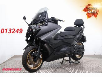 skadebil motor Yamaha  T-Max 530 ABS Akrapovic 28.672 km! 2013/2