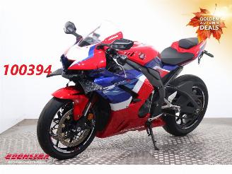 krockskadad bil motor Honda CBR 1000 RR-R Fireblade Akrapovic ABS LED 2024/3