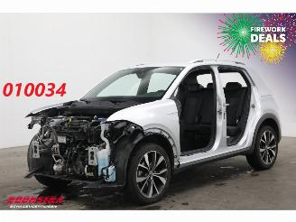 skadebil auto Volkswagen T-Cross 1.0 TSI R-Line DSG Teilediebstahl ACC Virtual Clima Camera SHZ 20.232 km! 2024/11