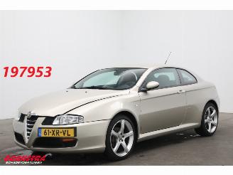 skadebil auto Alfa Romeo GT 2.0 JTS Distinctive Bose Leder Clima Cruise 67.557 km! 2007/9