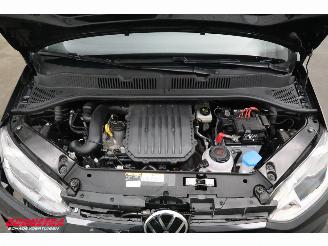 Volkswagen Up! 1.0 5-DRS Airco Bluetooth 33.429 km! picture 9