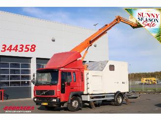 Tweedehands vrachtwagen Volvo FL 220 Hubarbeitsbuhne Custers T200 18T 2003/5
