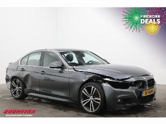 BMW 3-serie 318i M-Sport Aut. LED Leder Navi Clima Cruise SHZ 120.976 km! picture 2