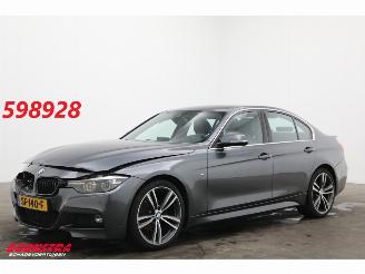 Schadeauto BMW 3-serie 318i M-Sport Aut. LED Leder Navi Clima Cruise SHZ 120.976 km! 2018/3