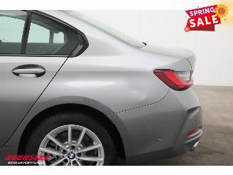 BMW 3-serie 330e Schuifdak 360° LED Cruise SHZ 4.216 km! picture 12