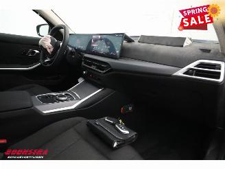 BMW 3-serie 330e Schuifdak 360° LED Cruise SHZ 4.216 km! picture 14