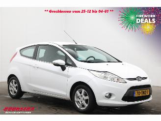 Ford Fiesta 1.6 TDCi ECOnetic Titanium Clima Cruise PDC picture 2