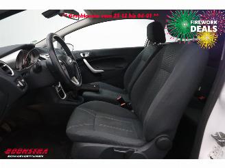 Ford Fiesta 1.6 TDCi ECOnetic Titanium Clima Cruise PDC picture 9