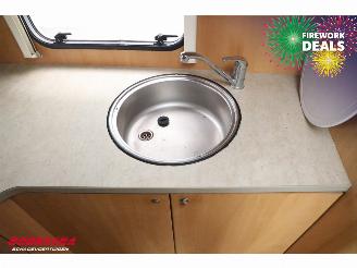 Swift  Charisma 220 BY 2006 Oven picture 15