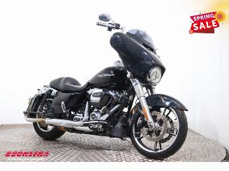 Harley-Davidson  FLHX Street Glide LED Cruise picture 2