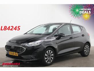 Unfallwagen Ford Fiesta 1.0 EcoBoost Hybrid Titanium Navi Clima Cruise PDC 2022/4