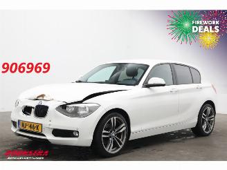 Auto incidentate BMW 1-serie 116i 5-DRS Navi Bluetooth Airco PDC SHZ 2014/9