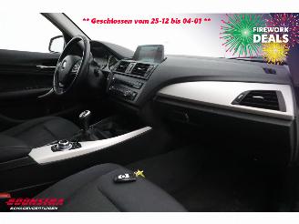 BMW 1-serie 116i 5-DRS Navi Bluetooth Airco PDC SHZ picture 13