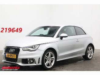 krockskadad bil auto Audi A1 1.2 TFSI S-Line Xenon Navi Clima Cruise PDC 2012/3