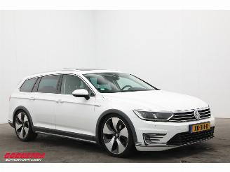 Volkswagen Passat Variant 2.0 TDI DSG Highline Pano LED ACC HUD Dynaudio ErgoComf. AHK SHZ picture 2